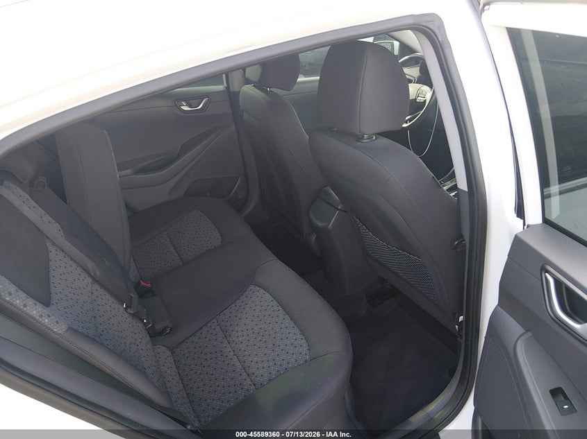 2017 HYUNDAI IONIQ HYBRID auction photo 8