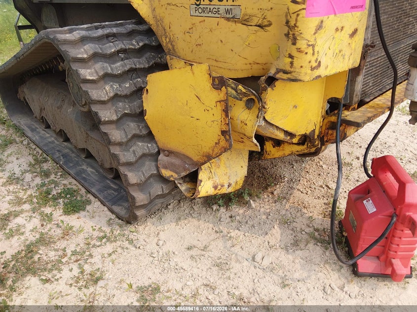 2019 NEW HOLLAND C232 LOADER auction photo 6