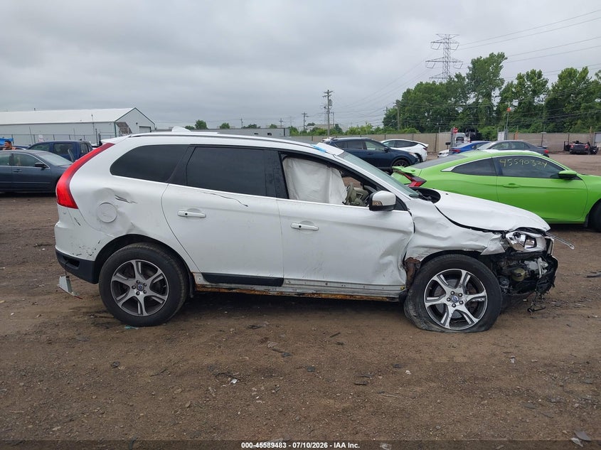 2012 Volvo Xc60 T6 R-Design VIN: YV4902DZXC2295318 Lot: 45589483