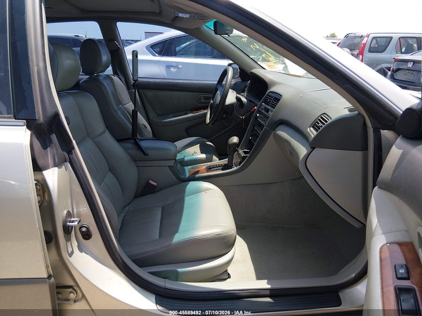 1997 LEXUS ES 300 auction photo 5