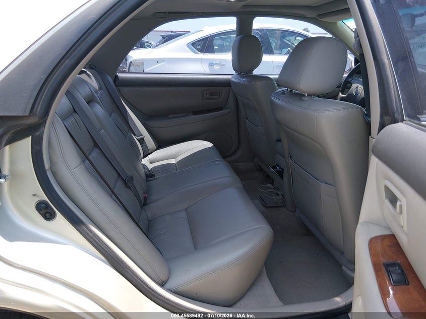 1997 LEXUS ES 300 auction photo 8