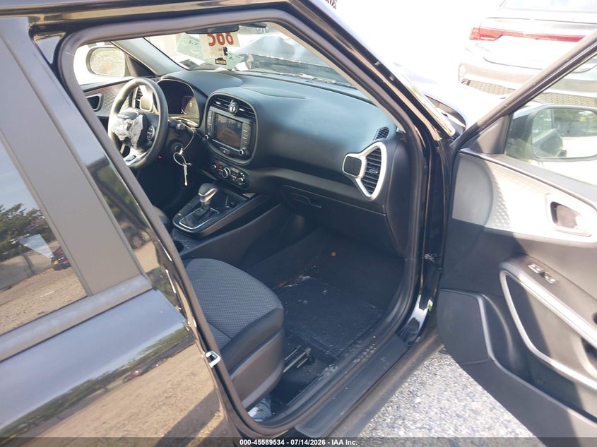 2025 KIA SOUL auction photo 5