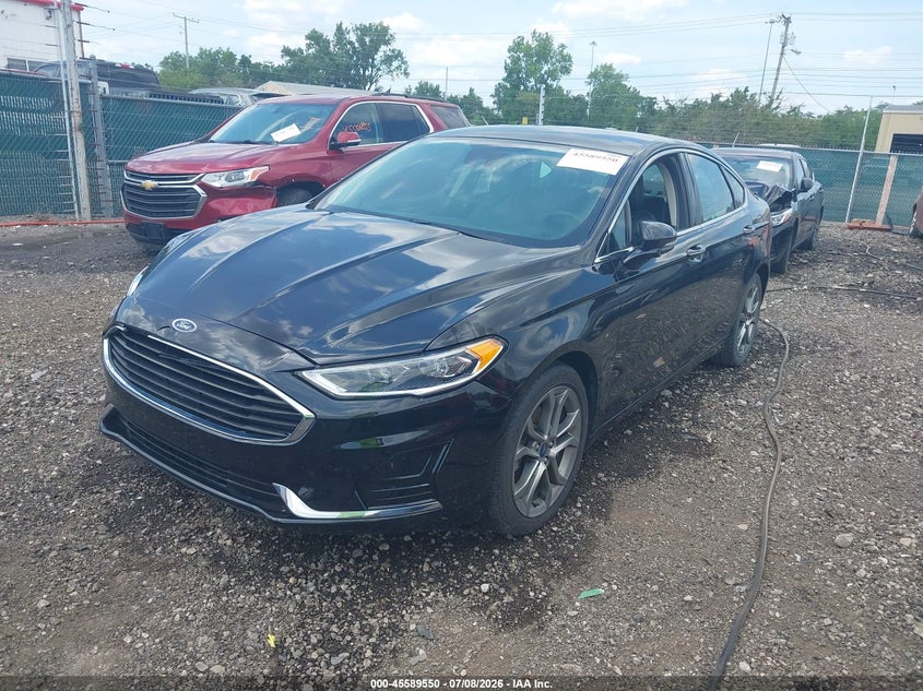 2019 FORD FUSION auction photo 2