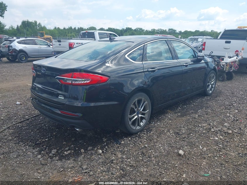 2019 FORD FUSION auction photo 4