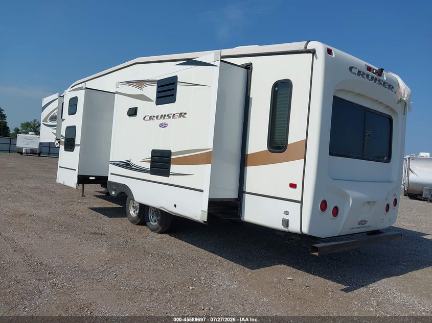 2013 CROSSROADS RV CRUISER PATROITM- auction photo 3