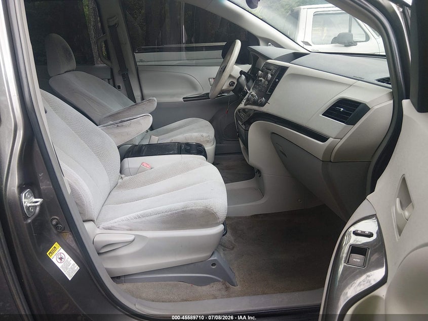 2012 TOYOTA SIENNA VAN 3.5L V-6 DOHC, VVT, 266HP