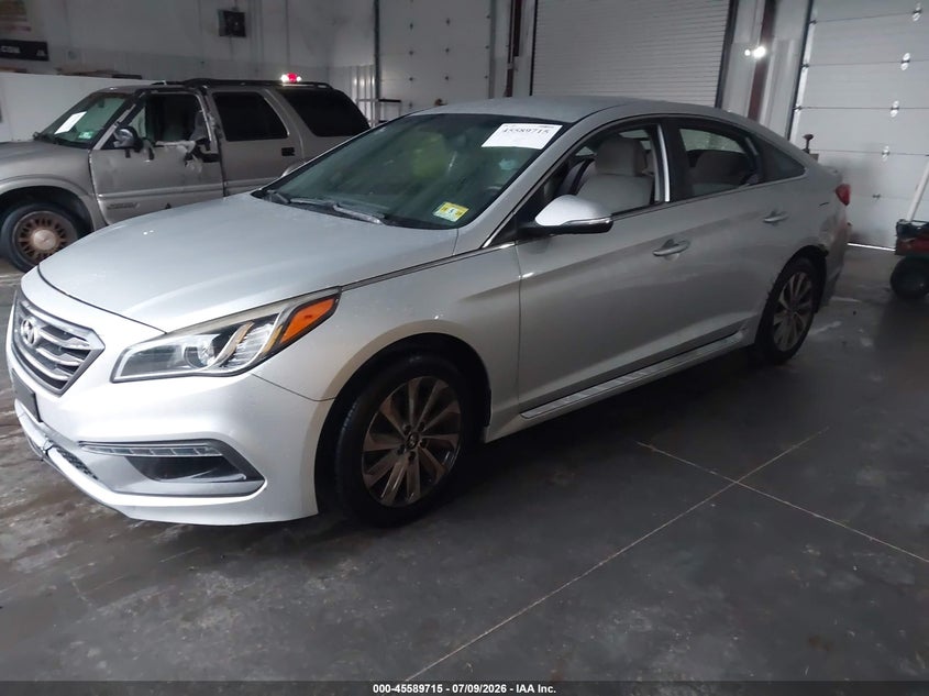 2015 Hyundai Sonata, Right Side, IAAI, VIN 5NPE34AF3FH076704 — photo 2