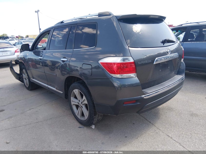 2013 TOYOTA HIGHLANDER auction photo 3
