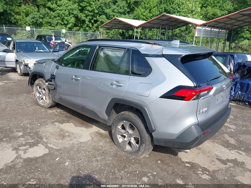 2022 TOYOTA RAV4 auction photo 3