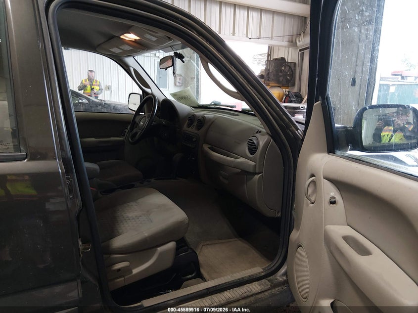 2006 JEEP LIBERTY auction photo 5