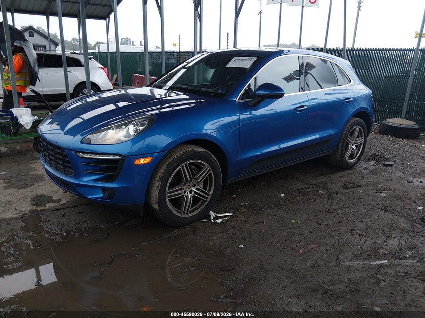 2017 Porsche Macan S VIN: WP1AB2A54HLB14290 Lot: 45590029