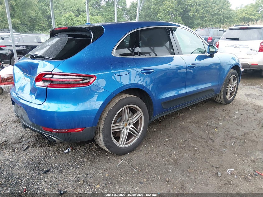 2017 Porsche Macan S VIN: WP1AB2A54HLB14290 Lot: 45590029