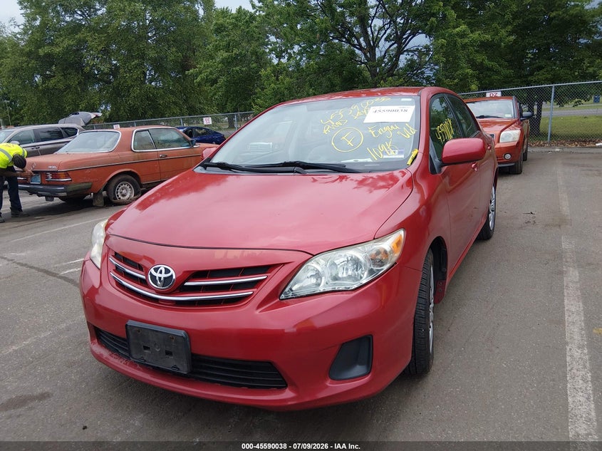 2013 TOYOTA COROLLA auction photo 2