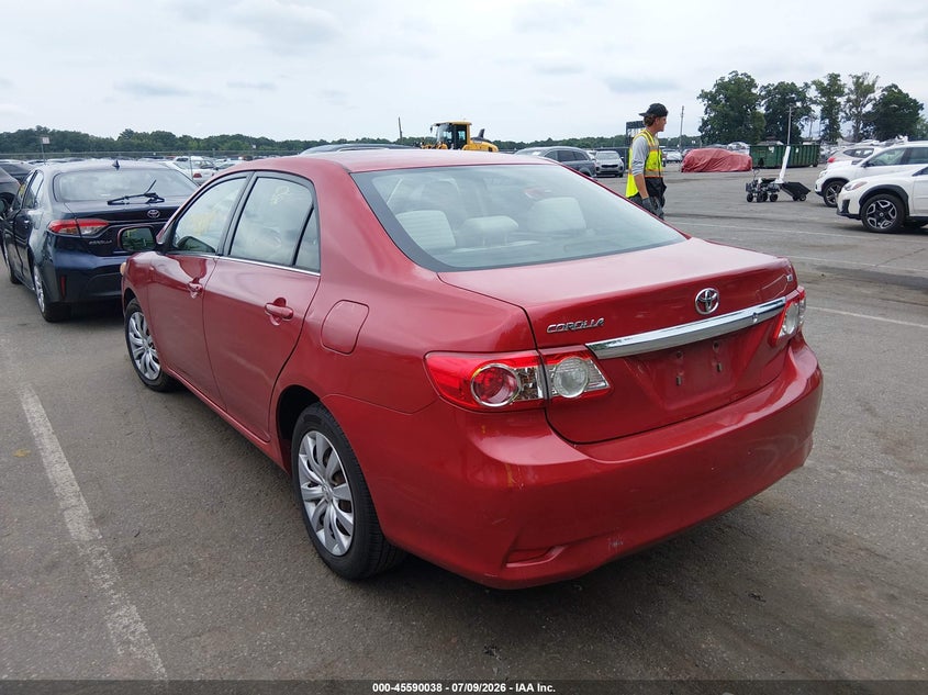 2013 TOYOTA COROLLA auction photo 3