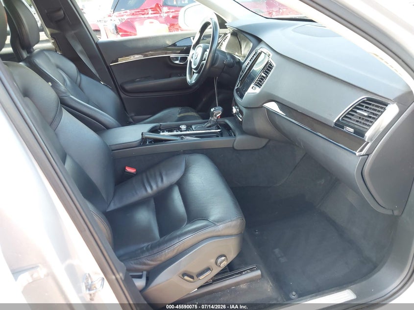 2018 VOLVO XC90 auction photo 5