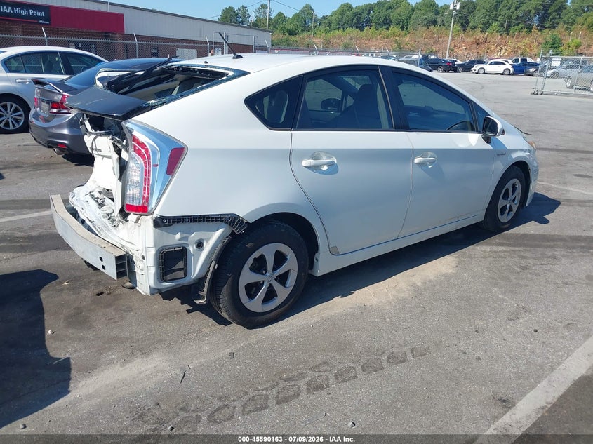 2014 TOYOTA PRIUS auction photo 4