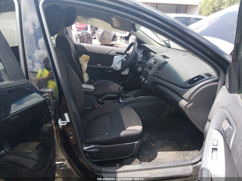 2012 KIA FORTE auction photo 5