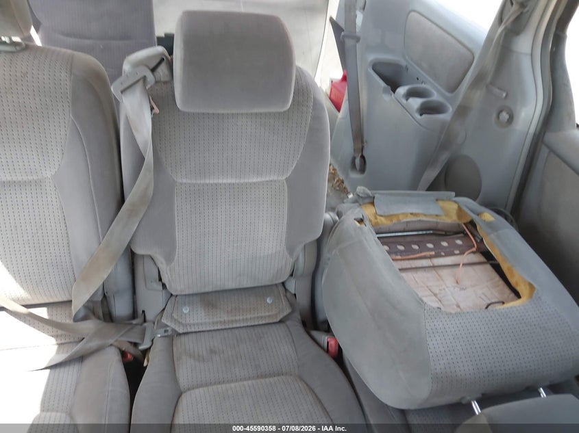 2007 TOYOTA SIENNA auction photo 8