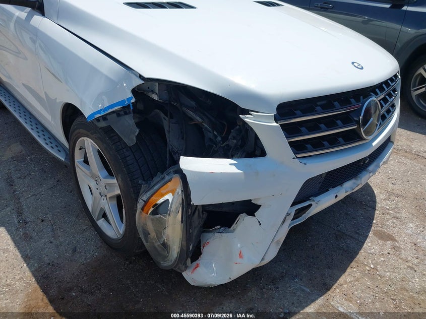2014 Mercedes-Benz Ml 550 4Matic VIN: 4JGDA7DB9EA394923 Lot: 45590393