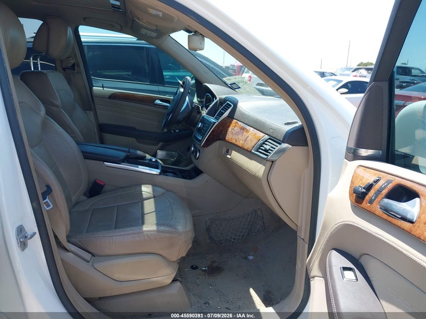 2014 MERCEDES-BENZ ML 550 4MATIC · Фото 5