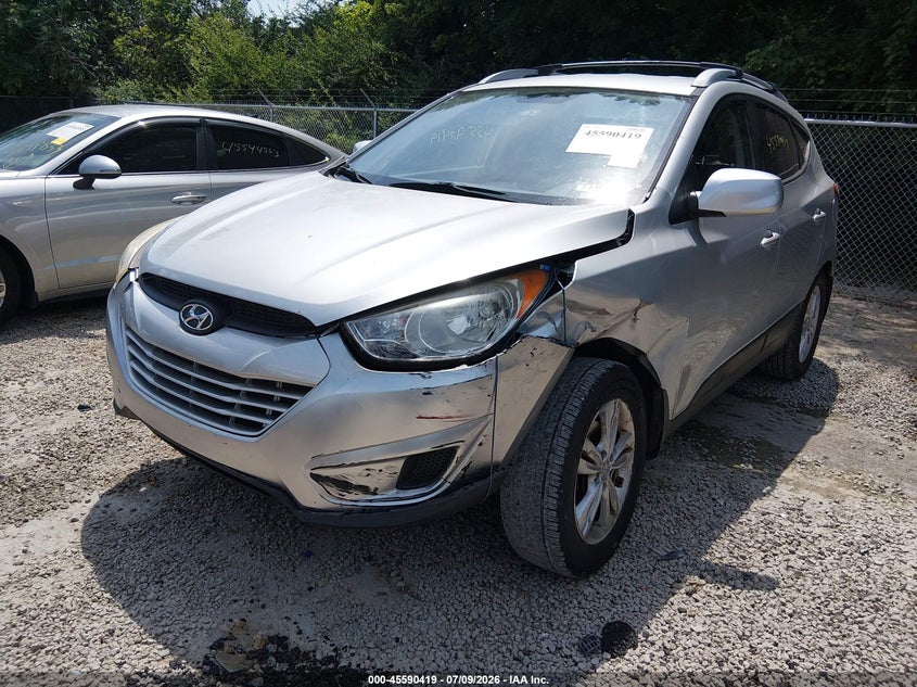 2011 Hyundai Tucson, Front End, IAAI, VIN KM8JUCAC7BU200285 — photo 2