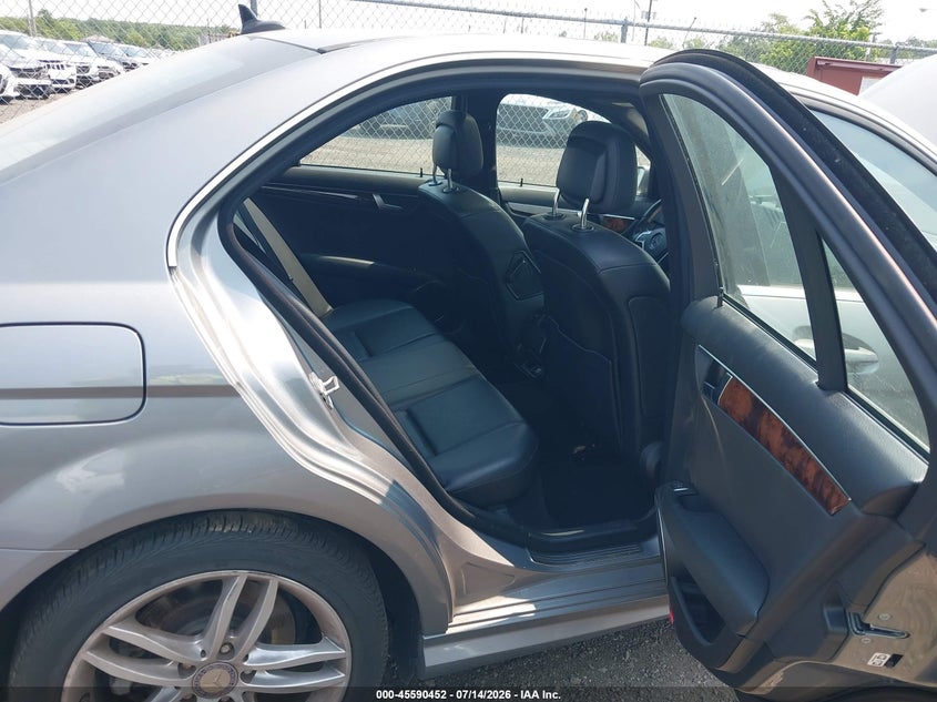 2012 Mercedes-Benz C 300 Sport 4Matic VIN: WDDGF8BB8CR208000 Lot: 45590452