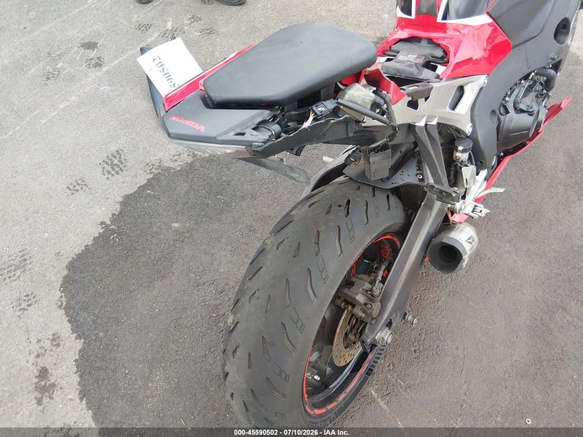 2018 Honda Cbr1000 Rr VIN: JH2SC7711JK100905 Lot: 45590502