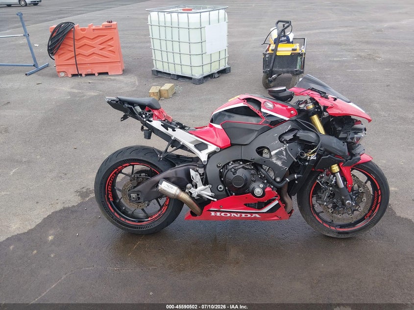 2018 Honda Cbr1000 Rr VIN: JH2SC7711JK100905 Lot: 45590502