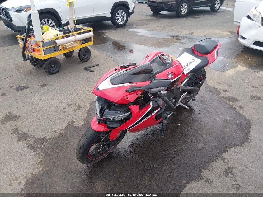 2018 HONDA CBR1000 auction photo 2