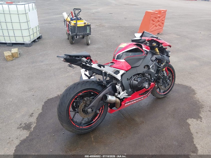 2018 HONDA CBR1000 auction photo 4