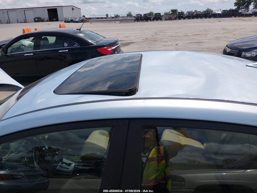 2011 HYUNDAI ELANTRA auction photo 6