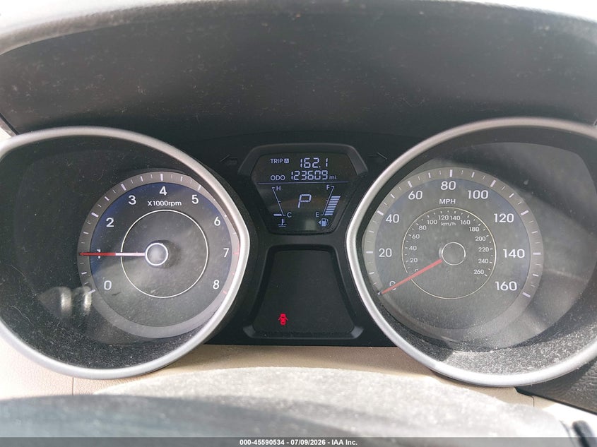 2011 HYUNDAI ELANTRA auction photo 7