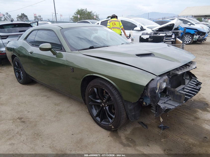 Vin: 2c3cdzagxjh334670, lot: 46088949, dodge challenger sxt plus 2018 img_1