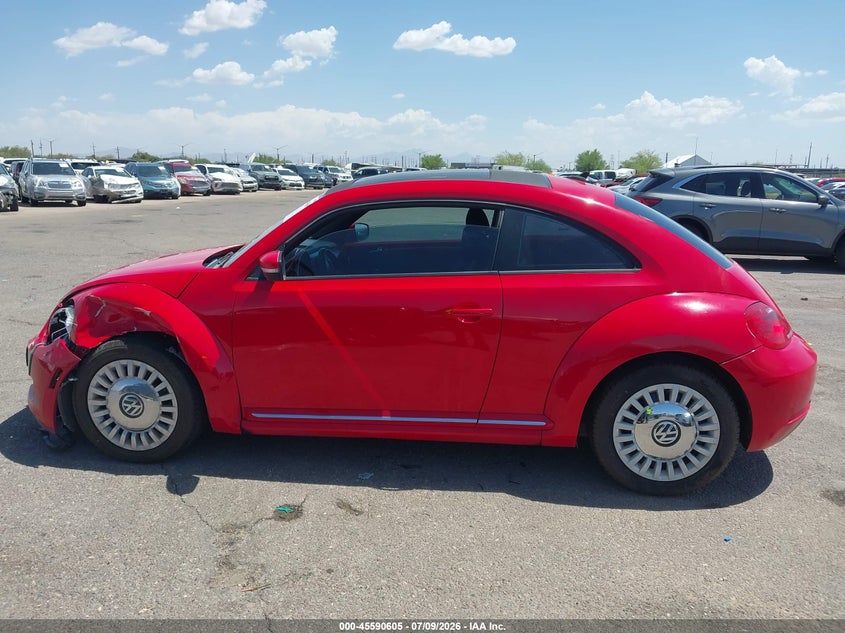 2014 Volkswagen Beetle 2.5L VIN: 3VWJP7AT9EM612992 Lot: 45590605