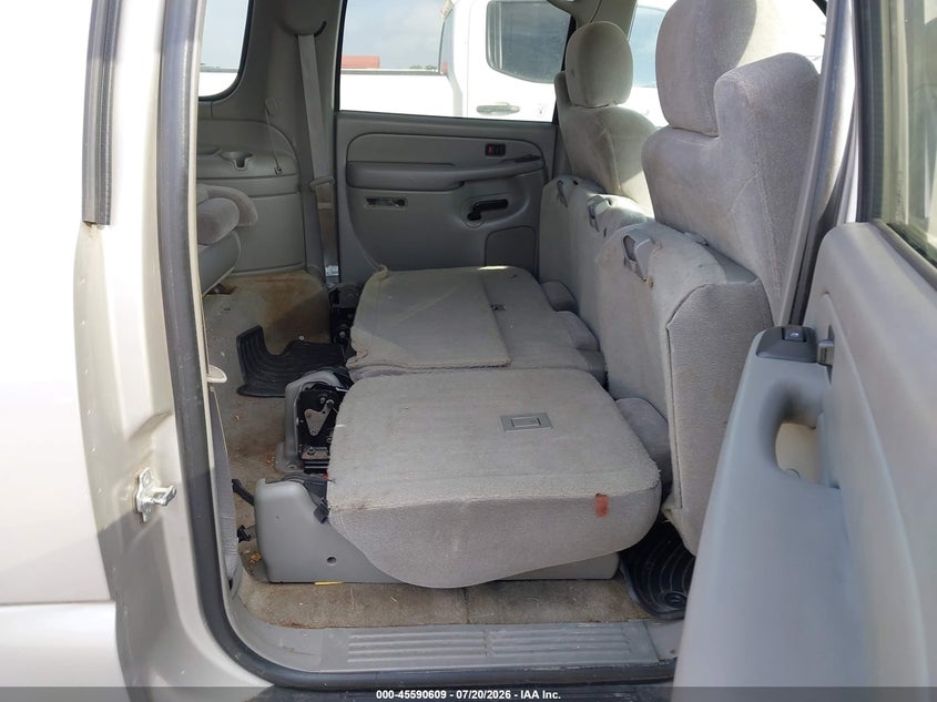 2005 CHEVROLET SUBURBAN 1500 auction photo 8