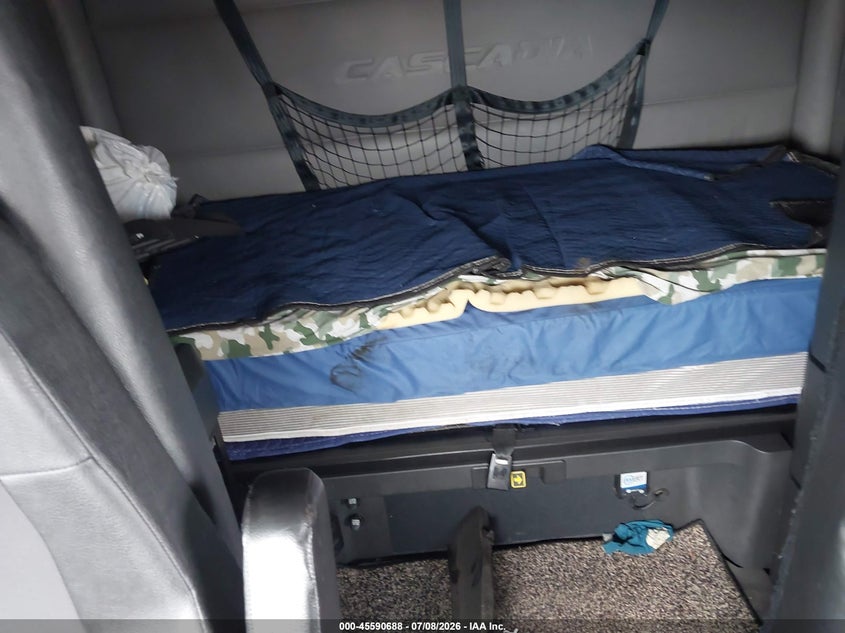 2022 FREIGHTLINER NEW CASCADIA 126 auction photo 7
