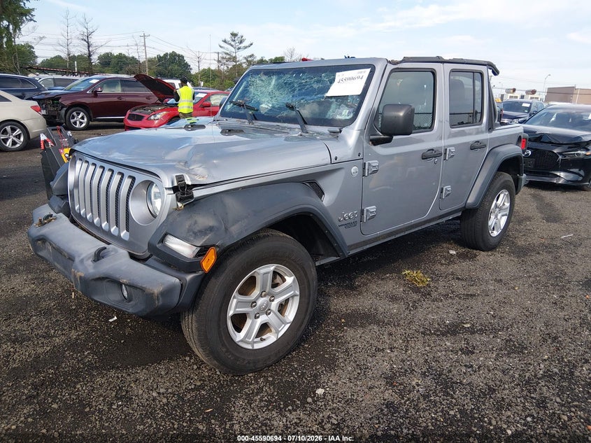 2018 Jeep Wrangler Unlimited Sport S 4X4, Storm Damage, IAAI, VIN 1C4HJXDG8JW284346 — photo 2