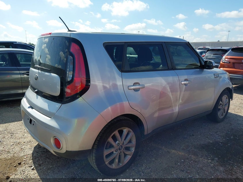 2018 KIA SOUL auction photo 4