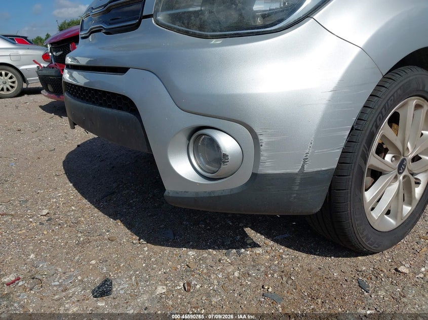 2018 KIA SOUL auction photo 6