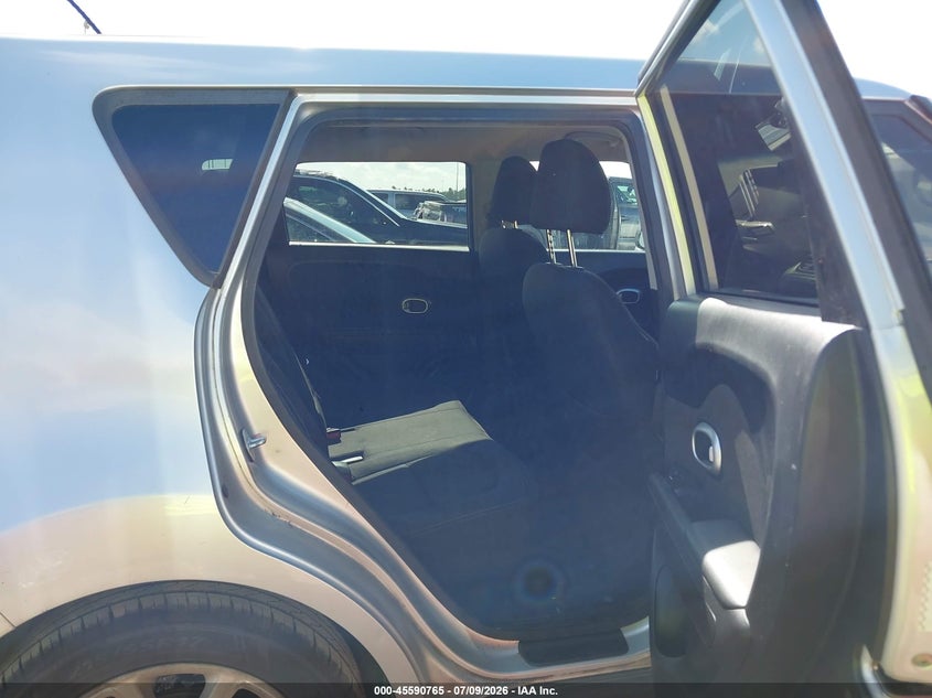 2018 KIA SOUL auction photo 8