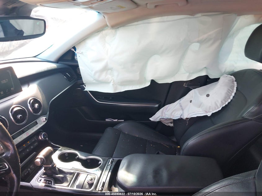 2018 KIA STINGER auction photo 5