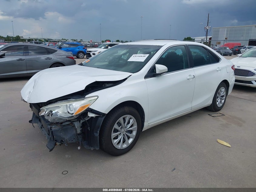 2015 Toyota Camry, Front End, IAAI, VIN 4T1BF1FK3FU987146 — photo 2