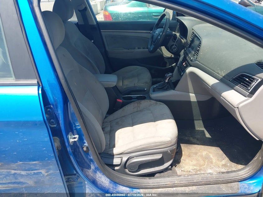 2018 HYUNDAI ELANTRA auction photo 5