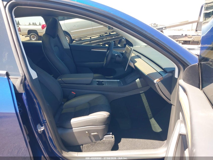 2025 TESLA MODEL Y auction photo 5