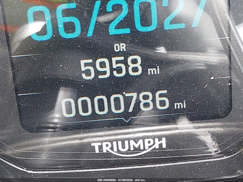 2024 TRIUMPH MOTORCYCLE STREET TRIPLE auction photo 7