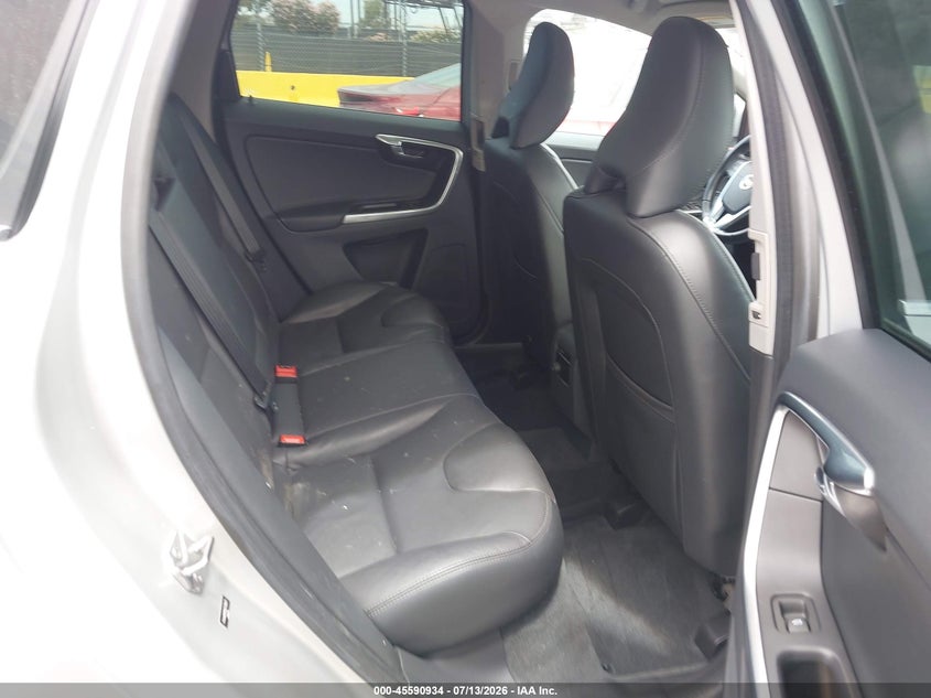 2016 Volvo Xc60 T6 Drive-E Platinum VIN: YV449MDM0G2778872 Lot: 45590934