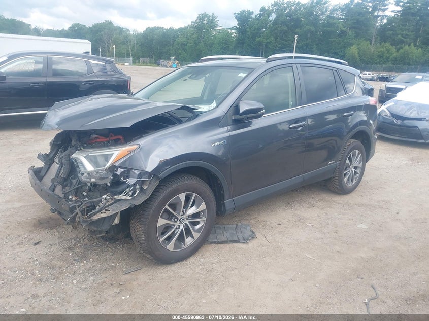 2018 Toyota RAV 4, Front End, IAAI, VIN JTMRJREV8JD162644 — photo 2
