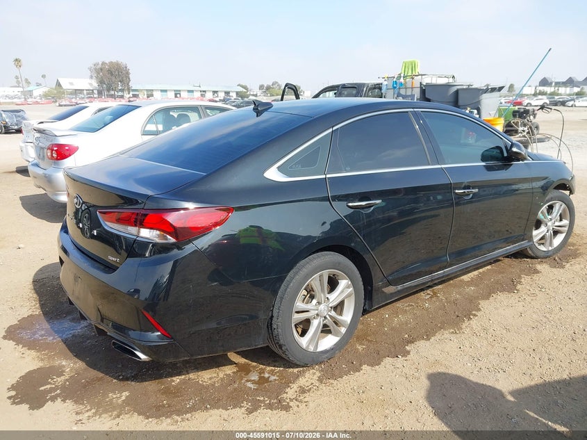 2018 HYUNDAI SONATA auction photo 4