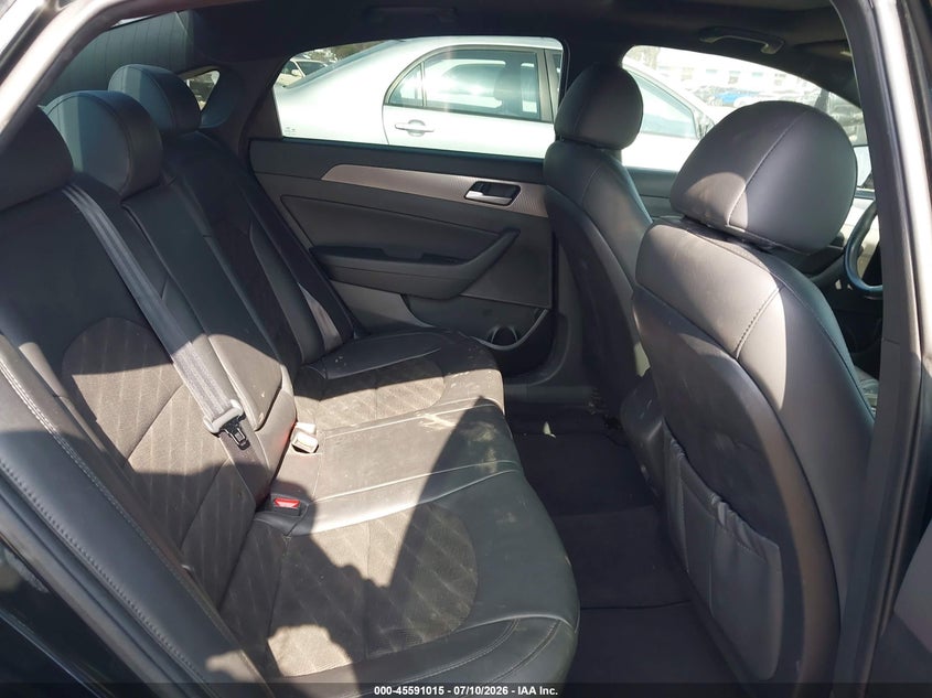2018 HYUNDAI SONATA auction photo 8