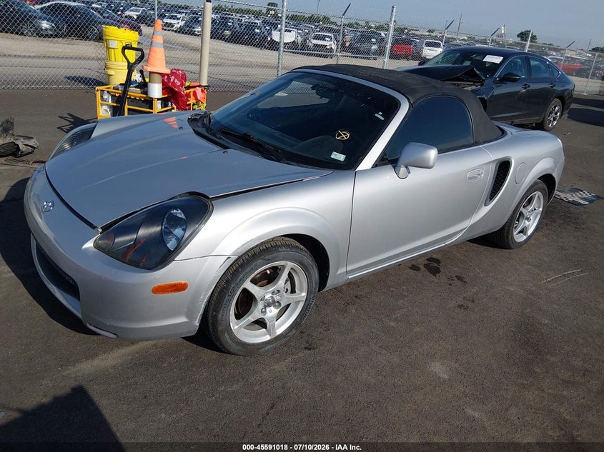 2001 Toyota MR2, Right Side, IAAI, VIN JTDFR320410034880 — photo 2
